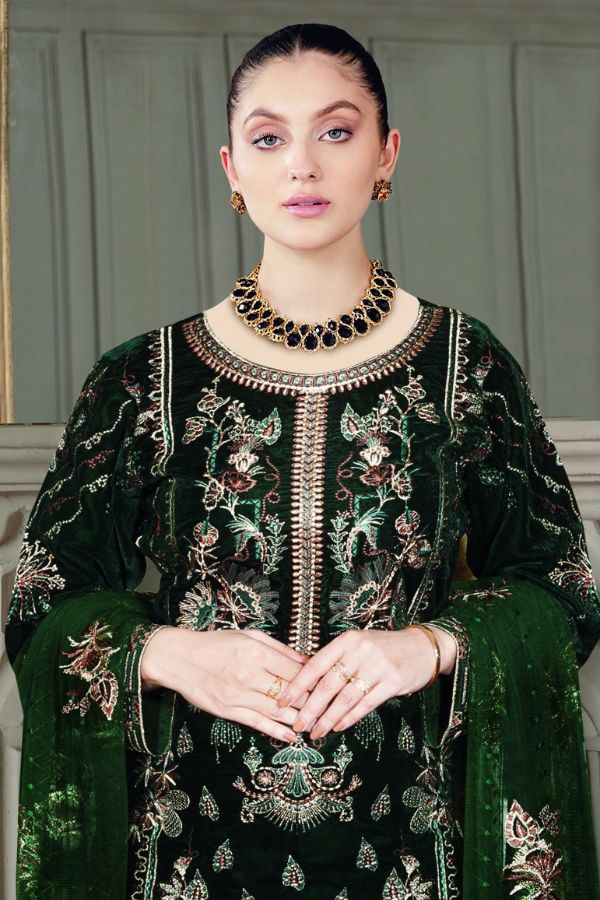 Ramsha Velvet Collection`22 VD#401 (Green)