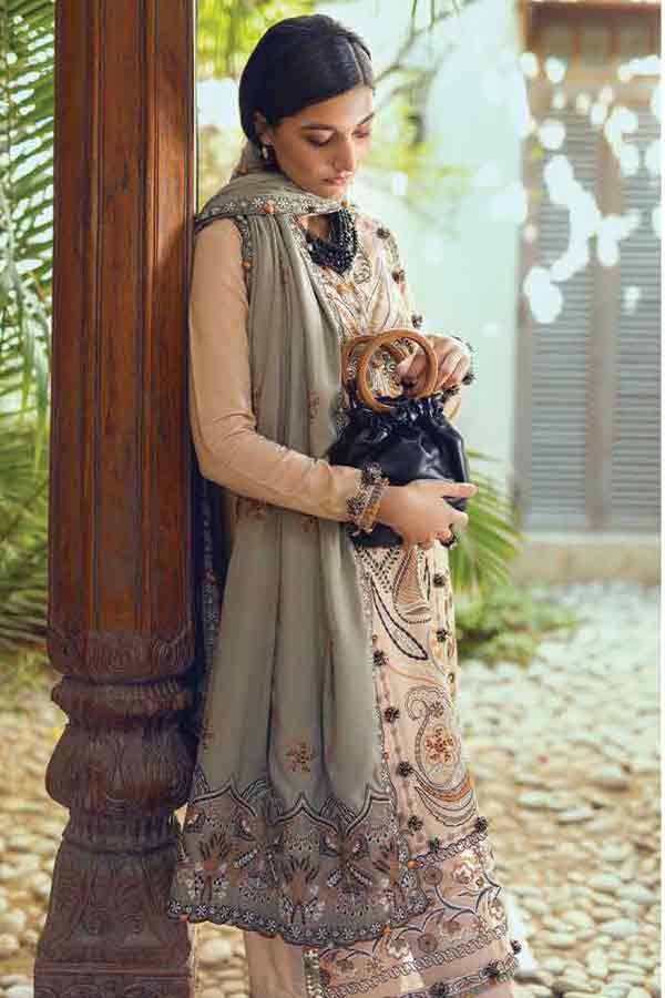 Roheenaz Luxury Winter'22 RNZ#2 A (Komal)