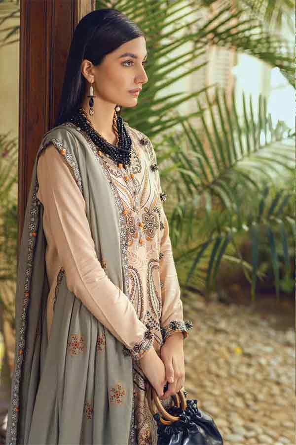 Roheenaz Luxury Winter'22 RNZ#2 A (Komal)