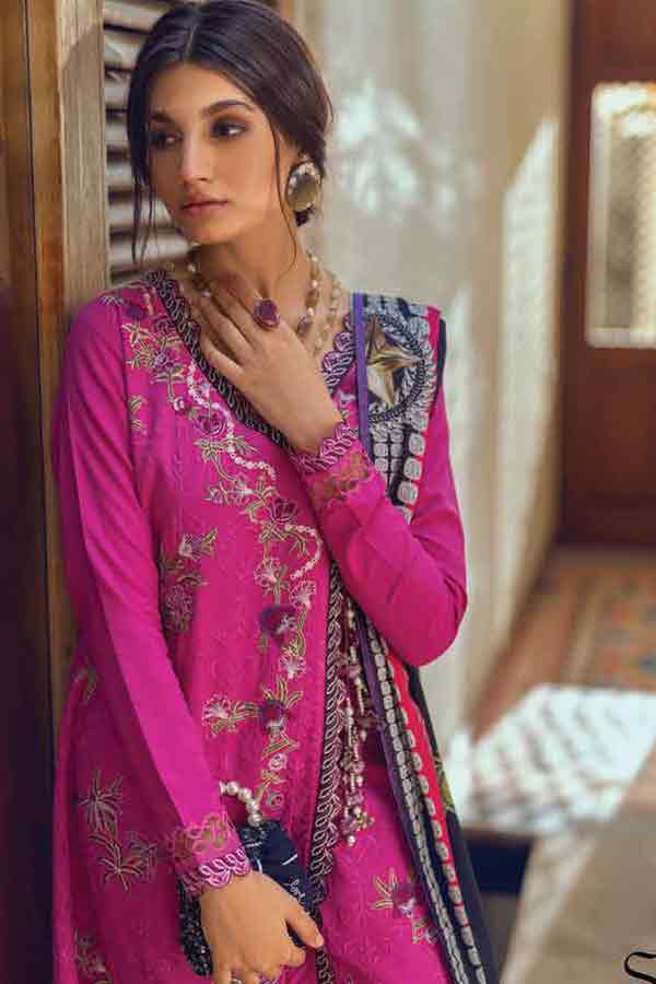 Roheenaz Luxury Winter'22 RNZ#8 B (Sara)
