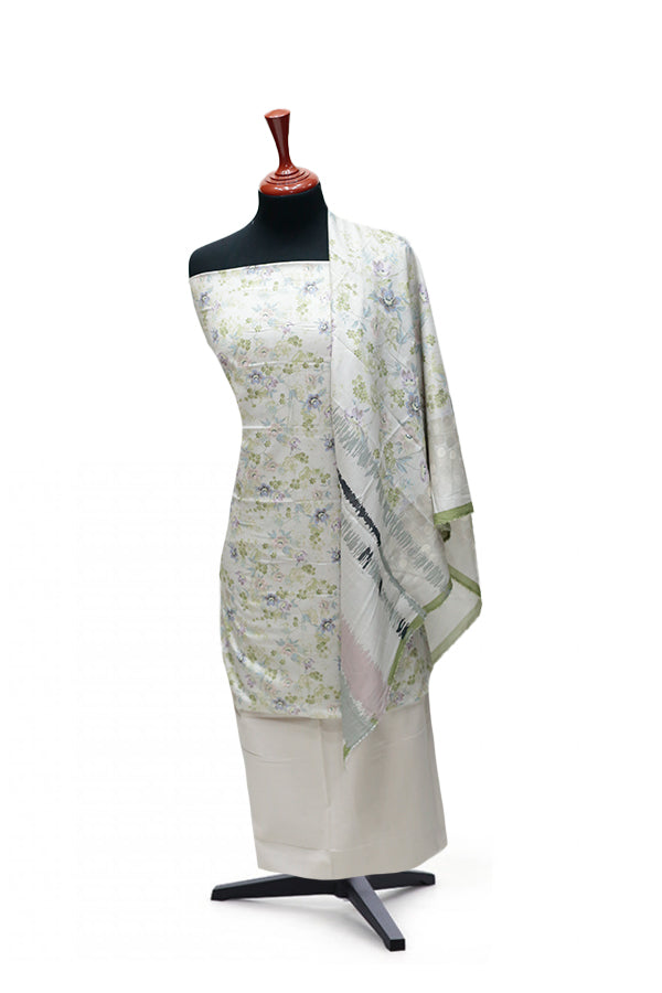 Royal Classic Lawn`25 D#4258 (Fawn)