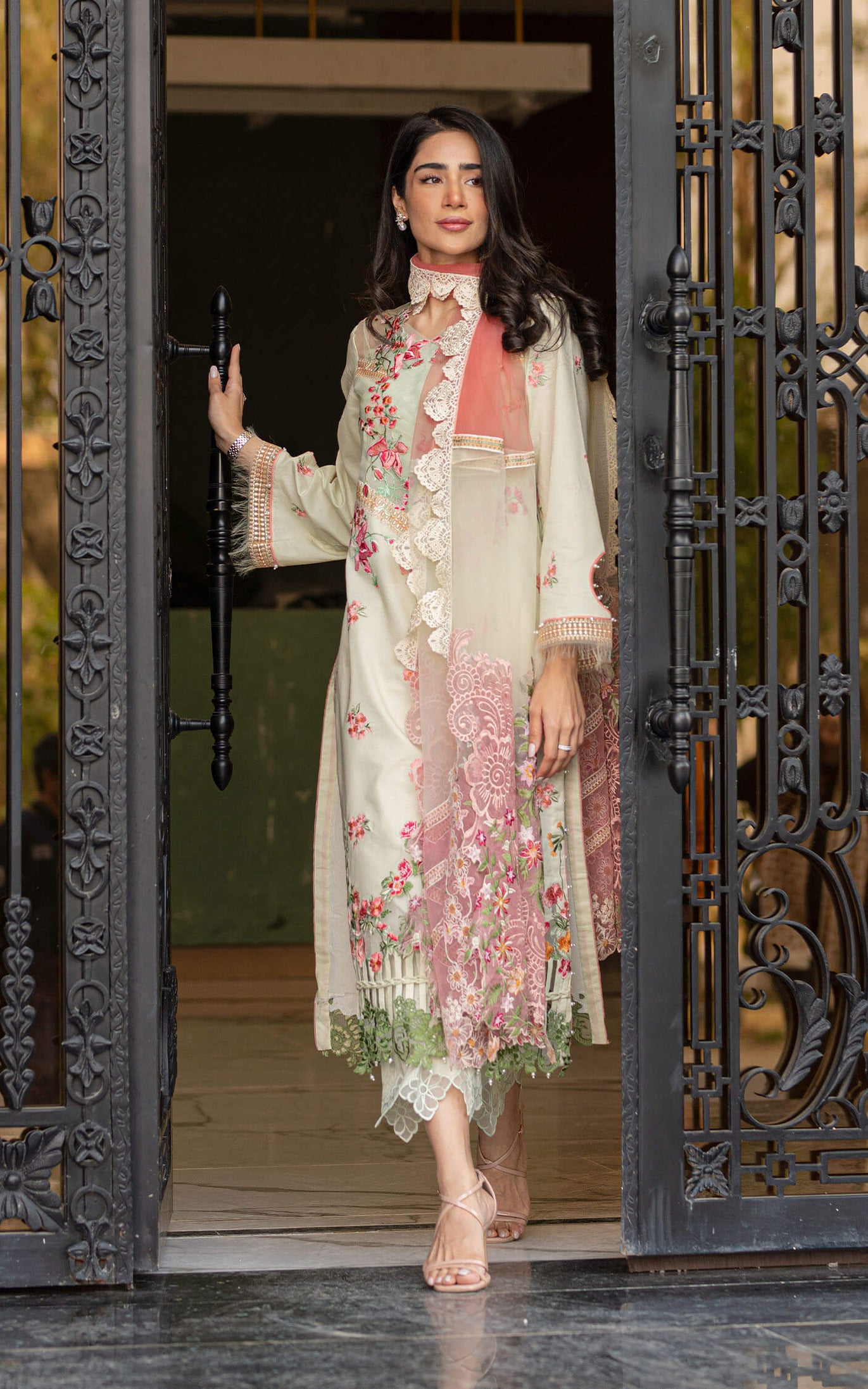 Asifa & Nabeel Luxury Lawn'24 D#07