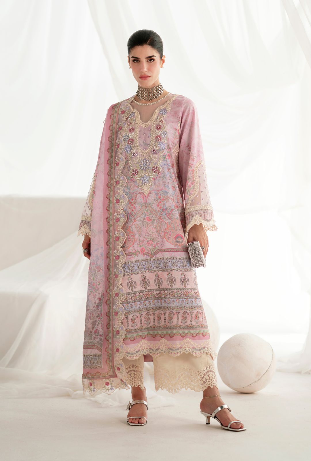 AJR Garden Whispers Silk`25 D#5