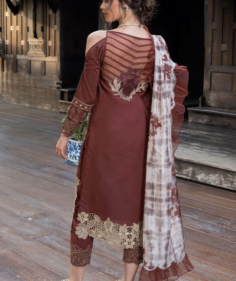 Asifa & Nabeel Luxury Lawn'24 D#04