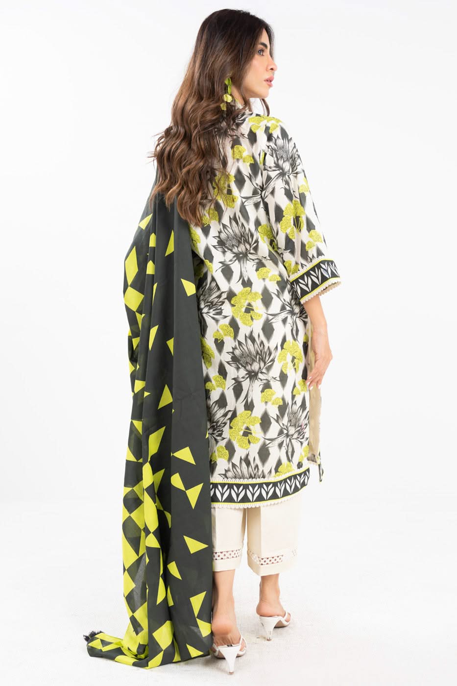 AL Karam S/S Lawn`25 SS#70 (Beige)