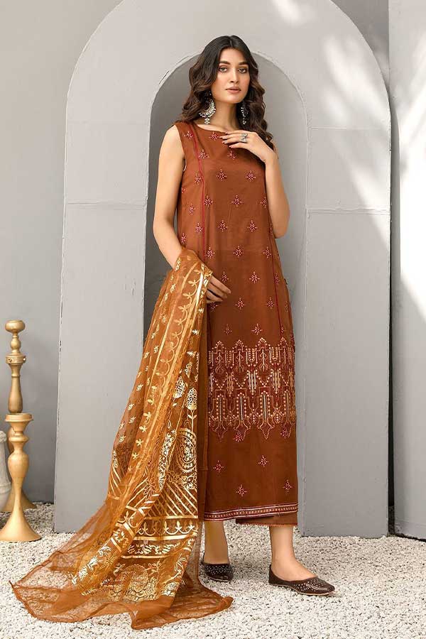 Sanam Saeed Chamak Lawn'23 D#06