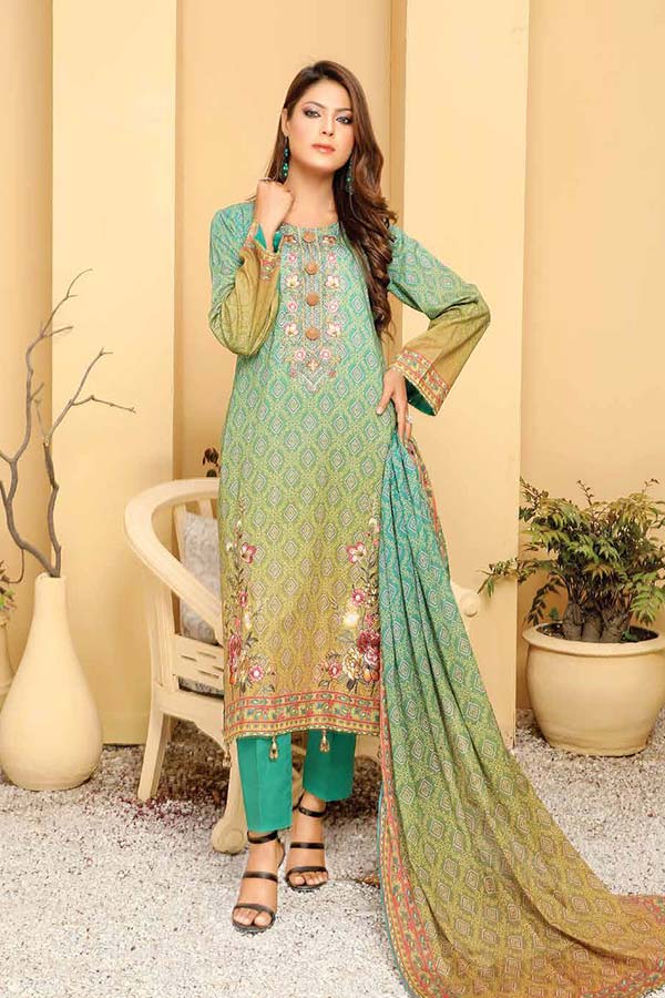 Sanam Saeed Emb Lawn'22 Vol-2 D#8