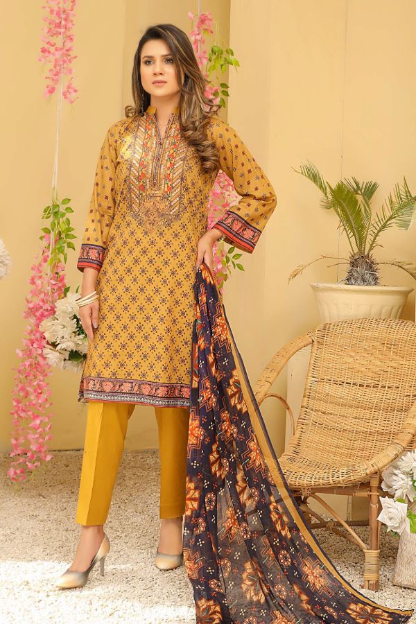 Sanam Saeed Fabura E/Lawn`22 D#04