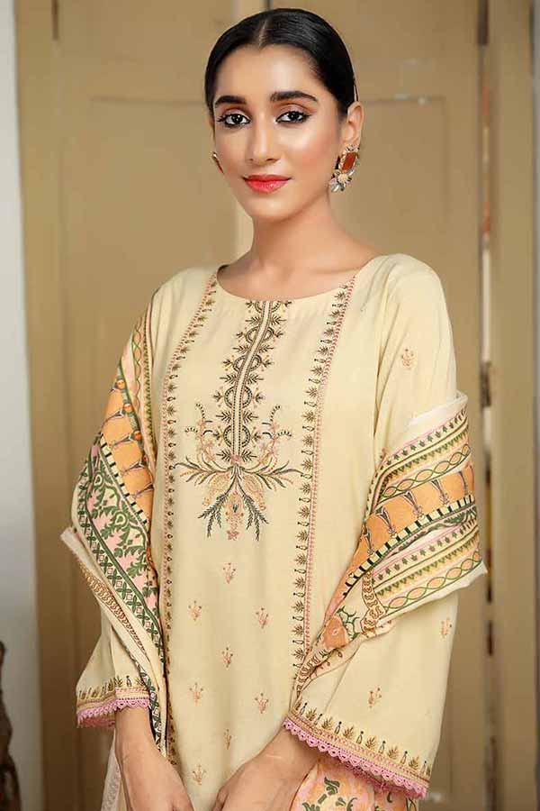 Sanam Saeed Iris Winter'21 D#2