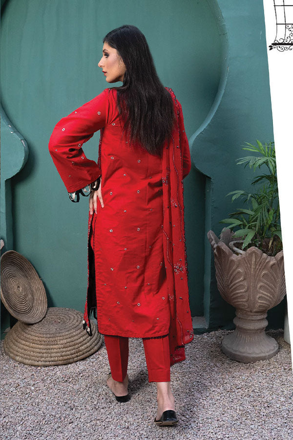 Sanam Saeed Karandi Lawn`23 D#01