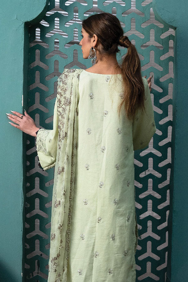 Sanam Saeed Karandi Lawn`23 D#03