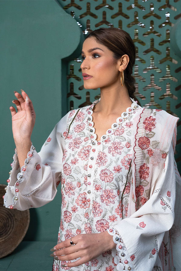 Sanam Saeed Karandi Lawn`23 D#04