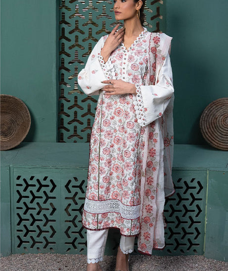 Sanam Saeed Karandi Lawn`23 D#04