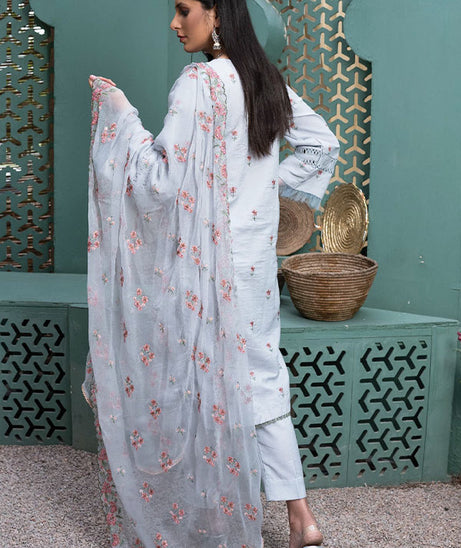 Sanam Saeed Karandi Lawn`23 D#06