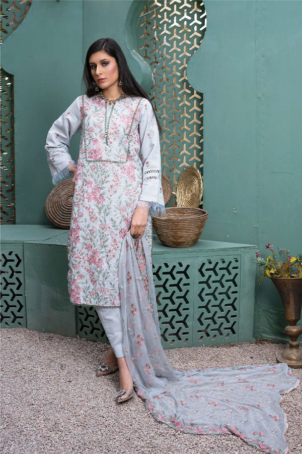 Sanam Saeed Karandi Lawn`23 D#06