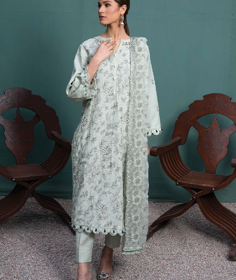 Sanam Saeed Karandi Lawn`23 D#07