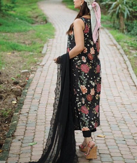 Sanam Saeed Meadow Girl`24 D#01