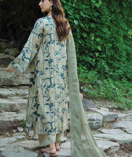 Sanam Saeed Meadow Girl`24 D#10