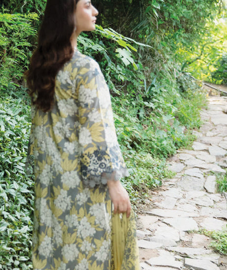 Sanam Saeed Meadow Girl`24 D#02