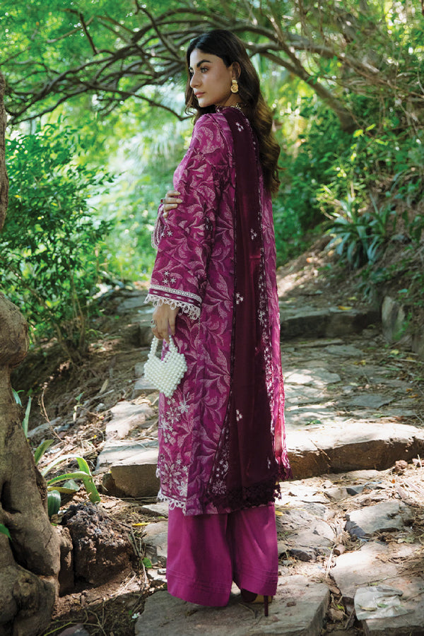 Sanam Saeed Meadow Girl`24 D#07