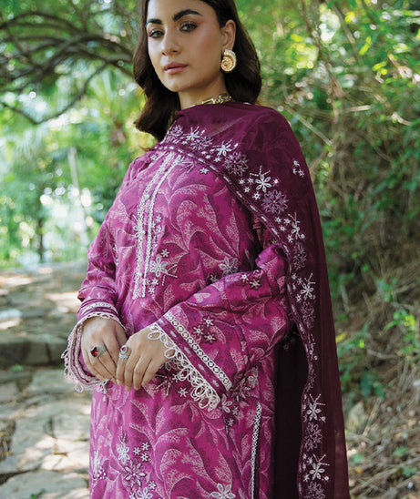 Sanam Saeed Meadow Girl`24 D#07