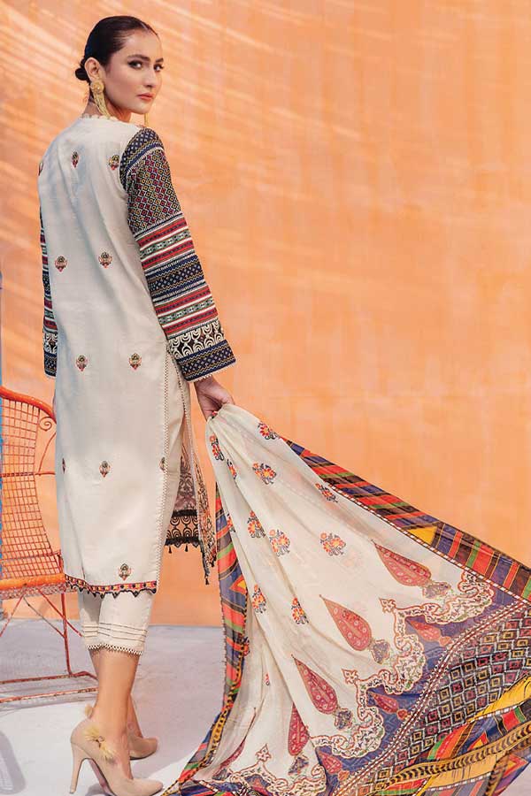 Sanam Saeed Rangoli Lawn'23 D#02