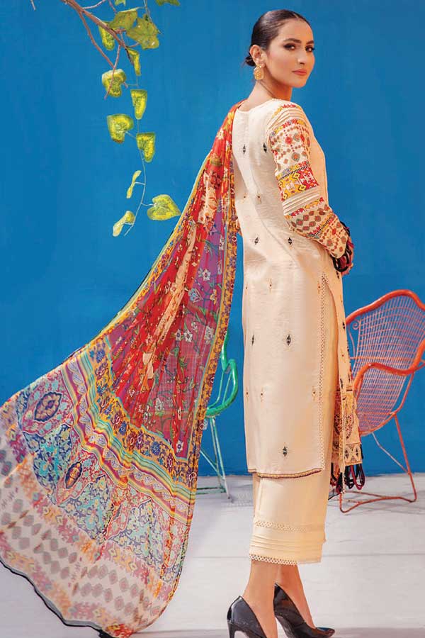 Sanam Saeed Rangoli Lawn'23 D#07