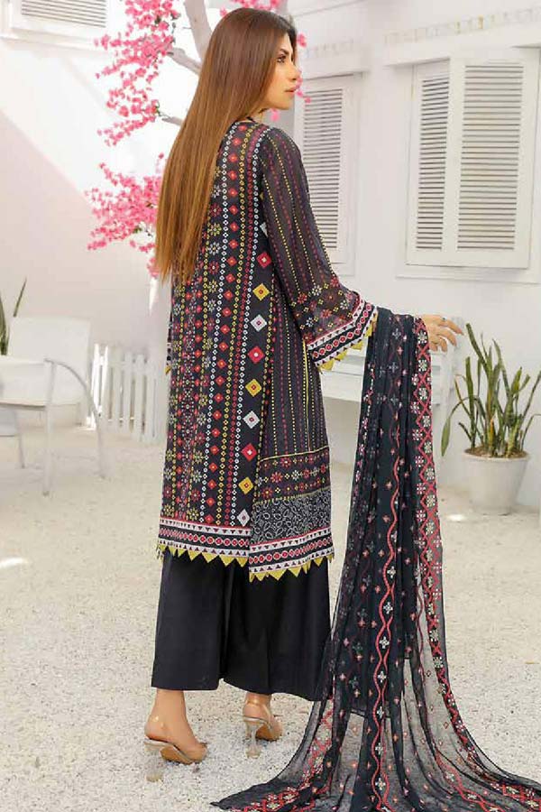 Sanam Saeed Swiss Lawn`21 D#04