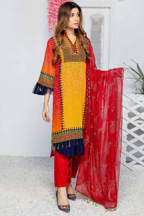 Sanam Saeed Swiss Lawn`21 D#05