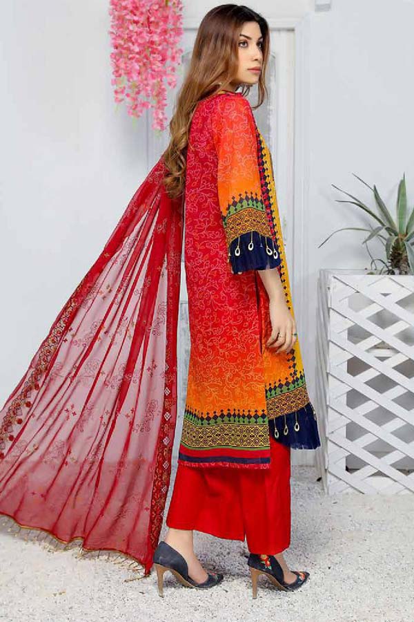 Sanam Saeed Swiss Lawn`21 D#05