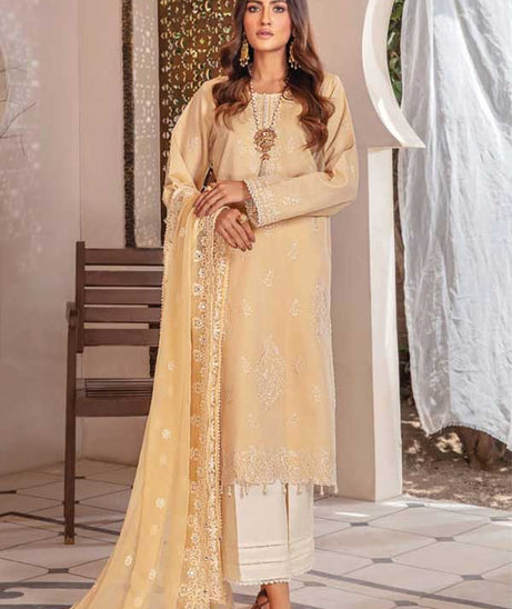 Sanam Saeed Zarish Lawn'23 D#10