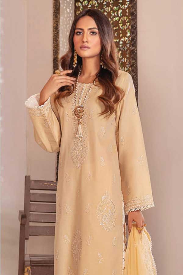 Sanam Saeed Zarish Lawn'23 D#10