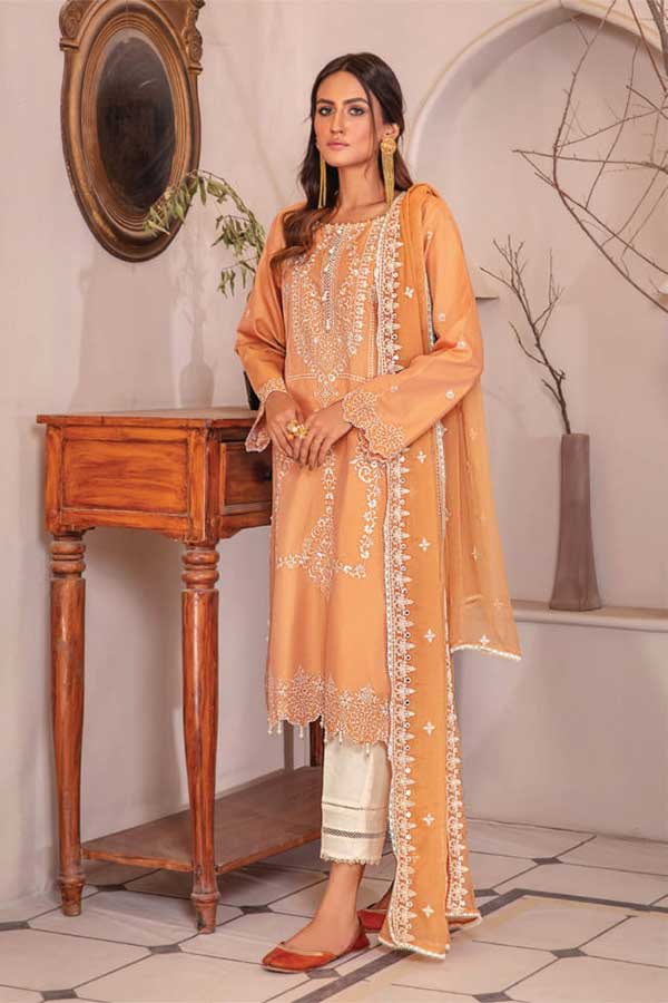 Sanam Saeed Zarish Lawn'23 D#02