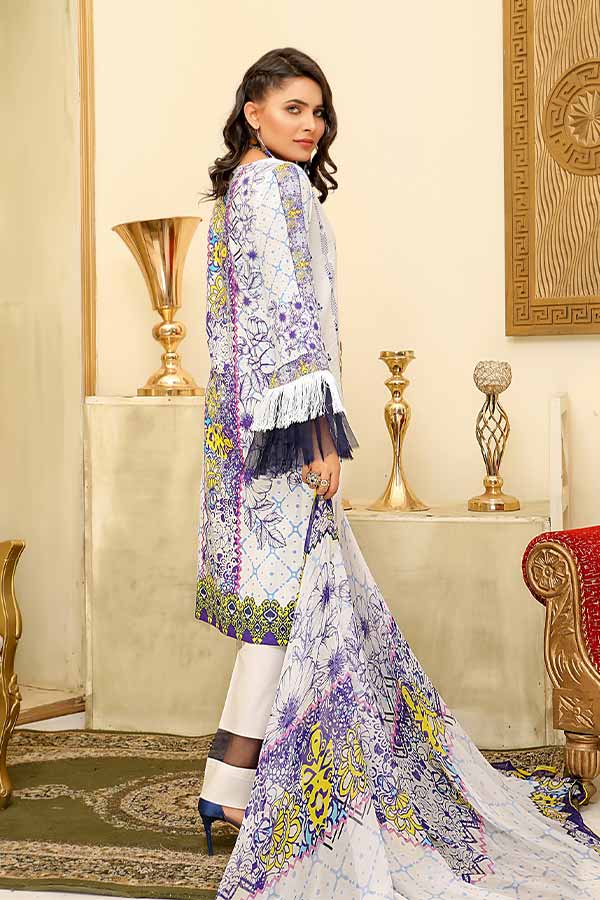 Sanam Saeed Zircon Summer'22 D#4