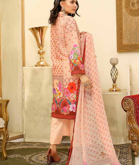Sanam Saeed Zircon Summer'22 D#5