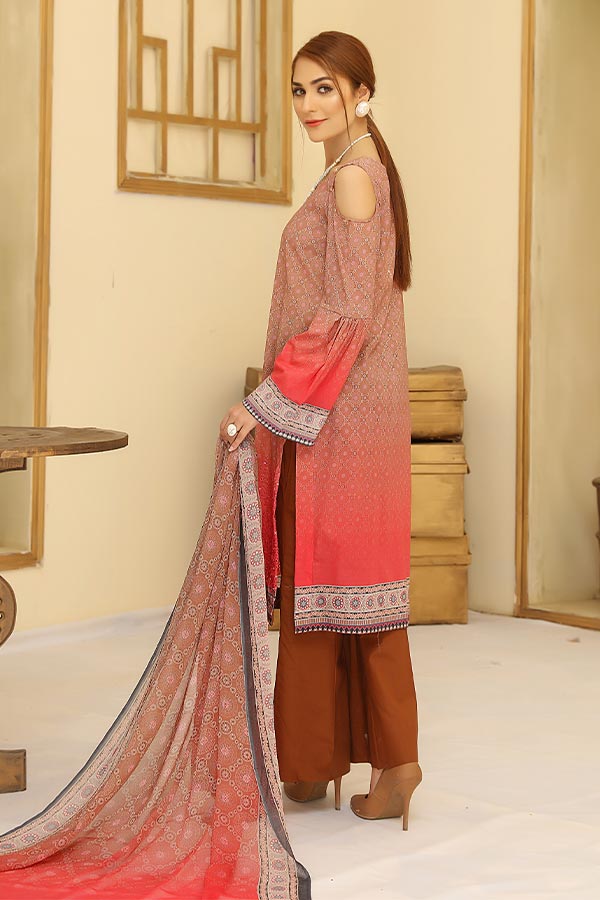 Sanam Saeed Zircon Summer'22 Vol-2 D#3