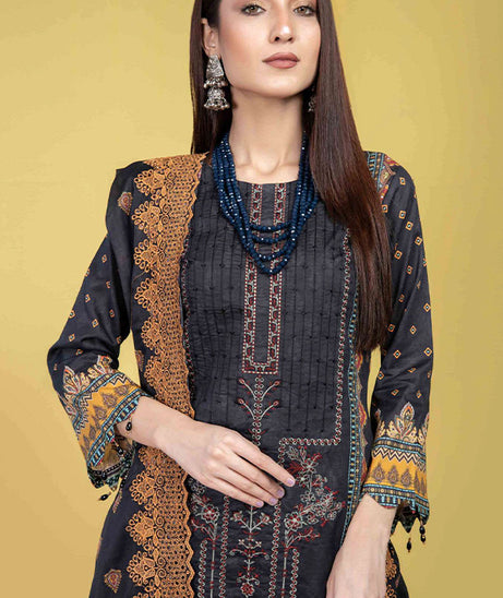 Schick Mehwish P/Lawn'23 D#4