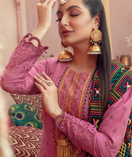 Schick Paro Emb Lawn`23 D#4