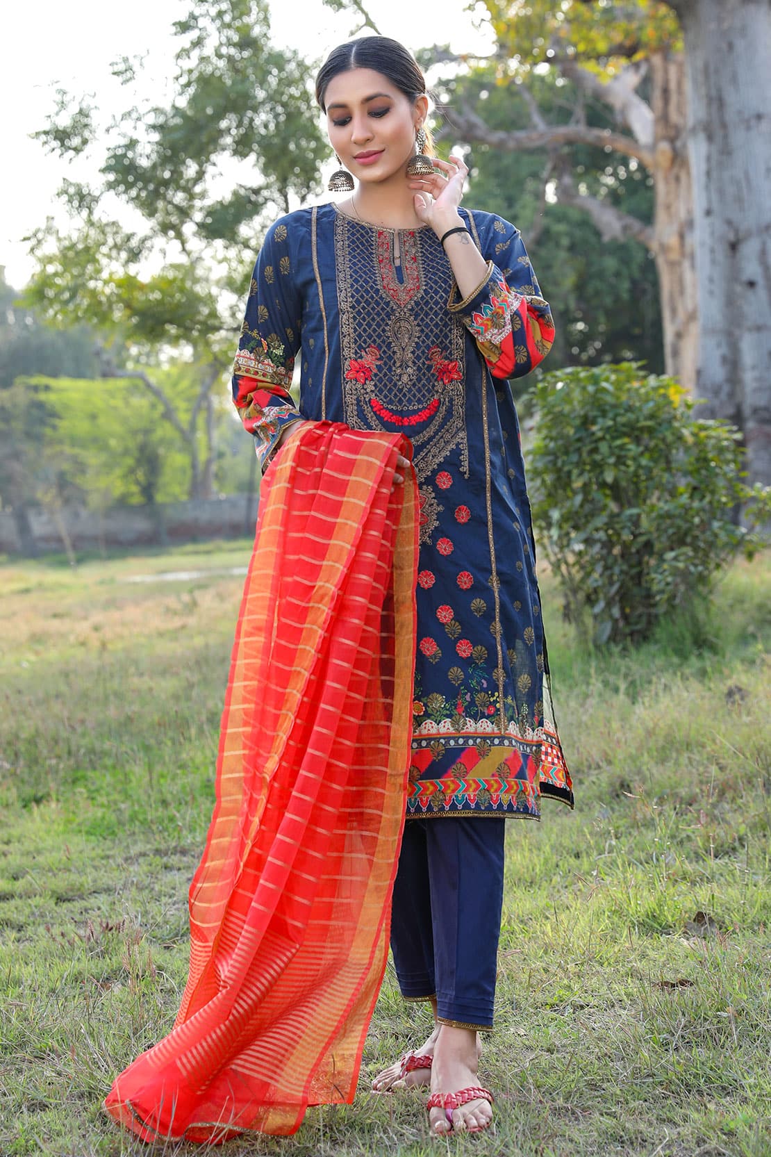 Shaakh Digital Emb Lawn'22 D#6714