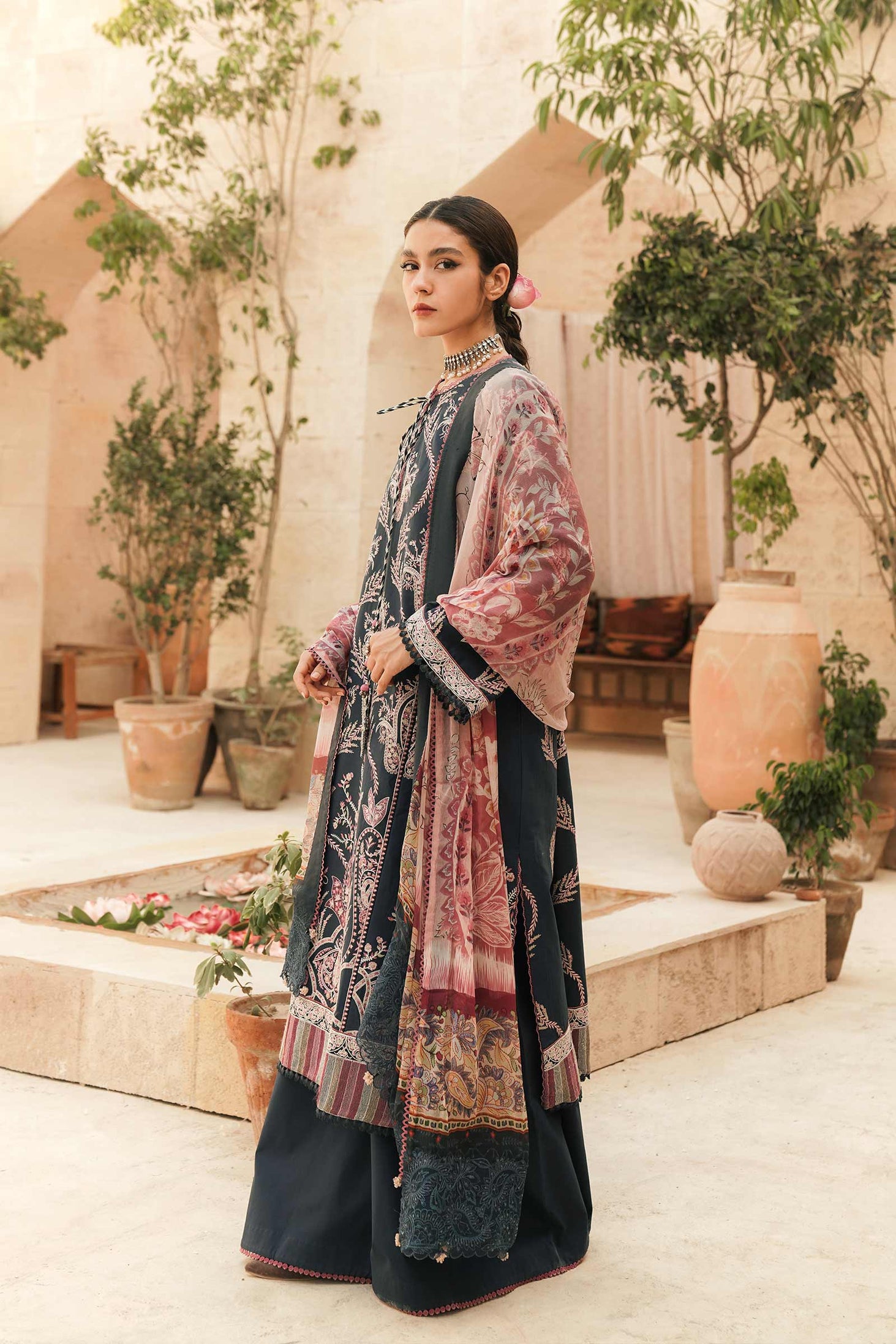 Zara Shahjahan Eid Luxury Lawn`22 D# SHAHAY