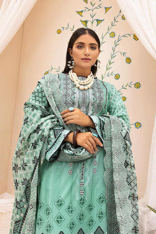 Shaista Azka D/Emb Lawn`22 D#197