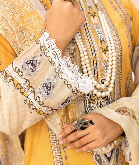 Shaista Azka D/Emb Lawn`22 D#203