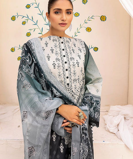 Shaista Azka D/Emb Lawn`22 D#204