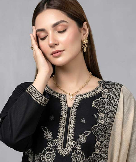 Shaista Contrast Emb Lawn`26 D#537