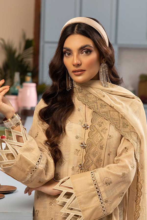 Shaista Emb Lawn'23 D#49