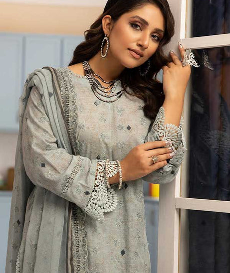 Shaista Emb Lawn'23 D#50