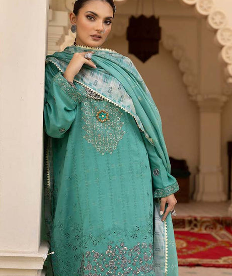 Shaista Emb Luxury Lawn`24 D#133