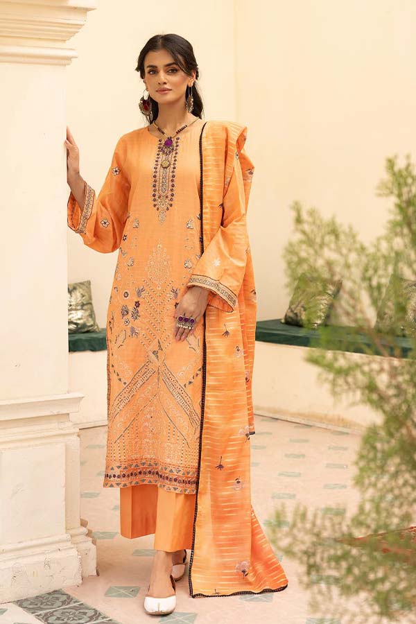 Shaista Emb Luxury Lawn`24 D#136