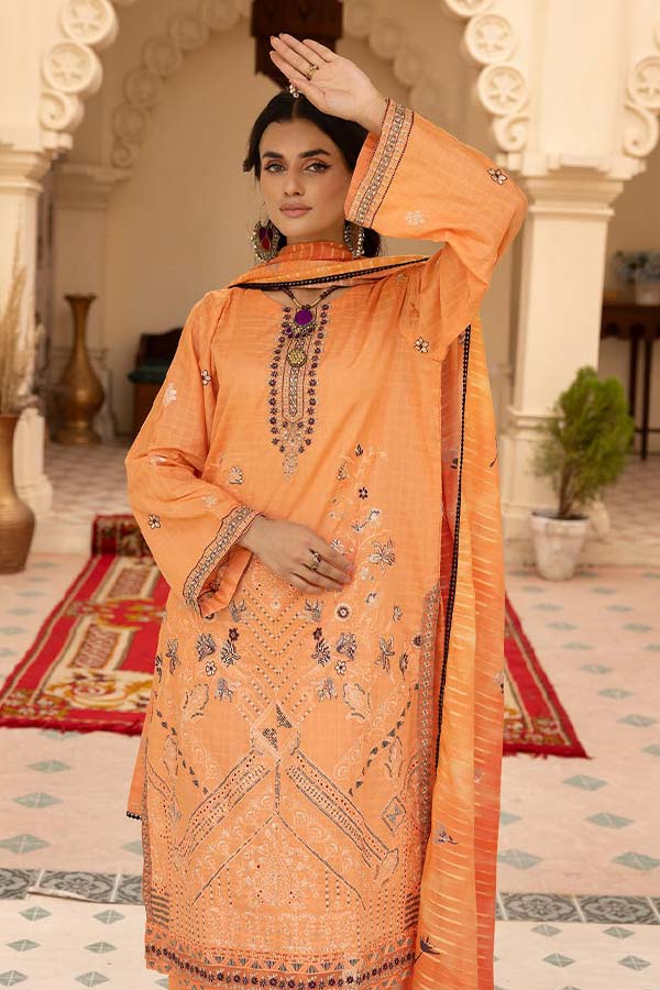 Shaista Emb Luxury Lawn`24 D#136
