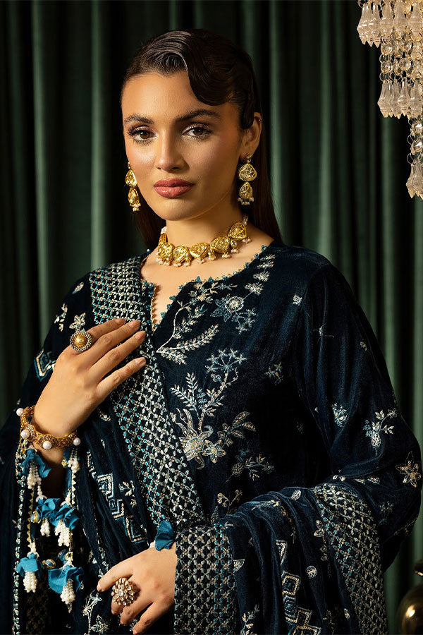 Shaista Exclusive Velvet'24 D#784